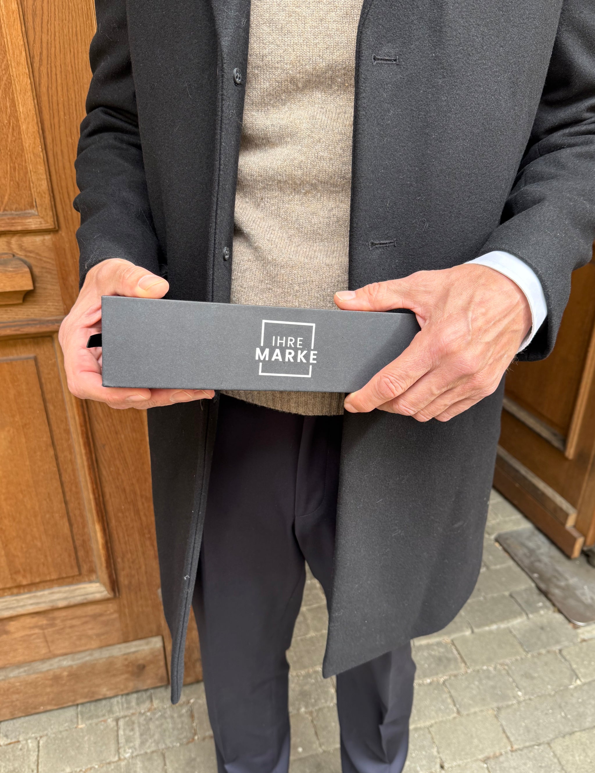 B2B Muster - Corporate Branding Sample